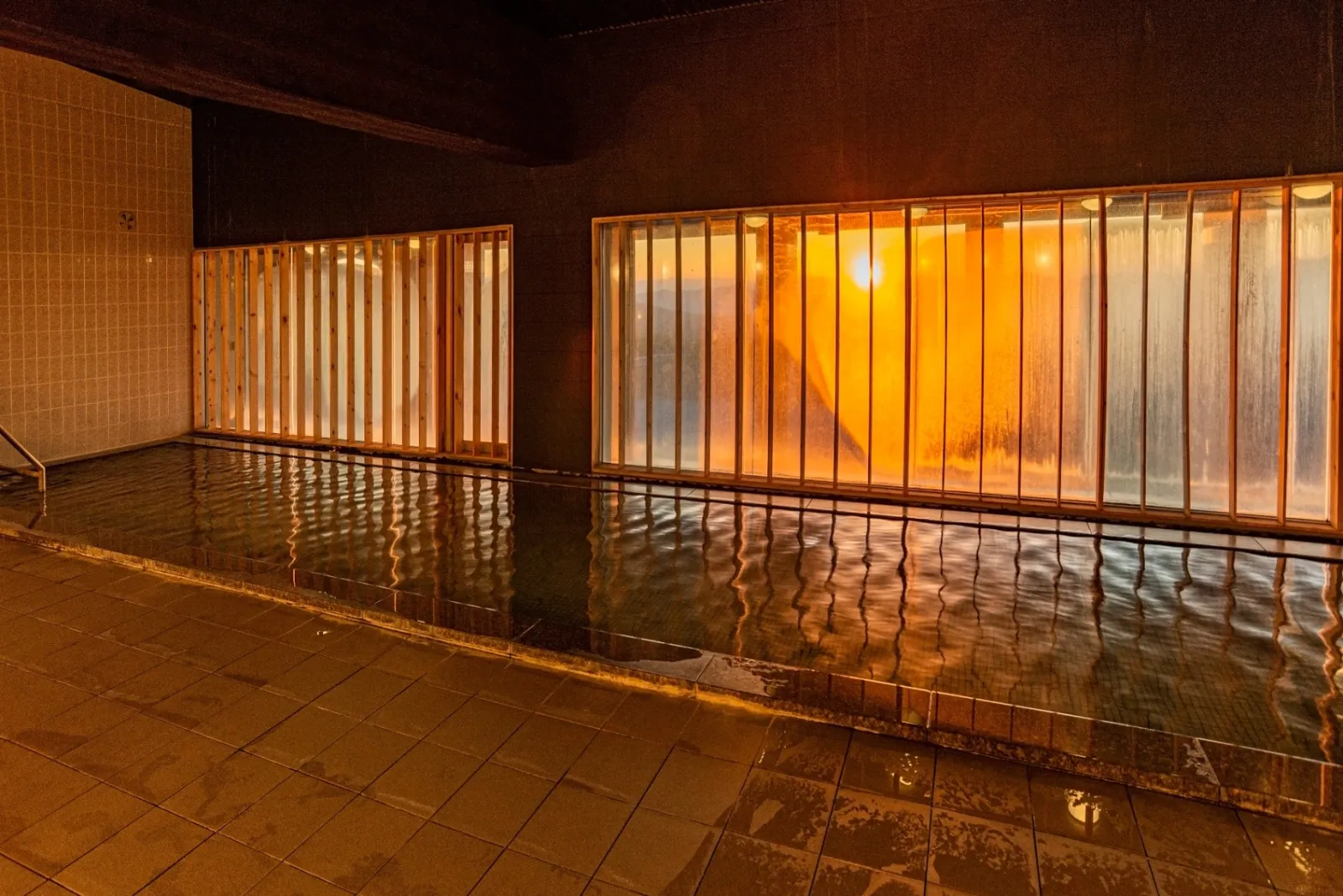 度假村溫泉大浴場