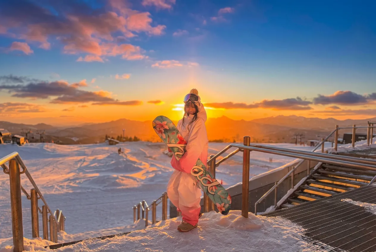 雪山日出